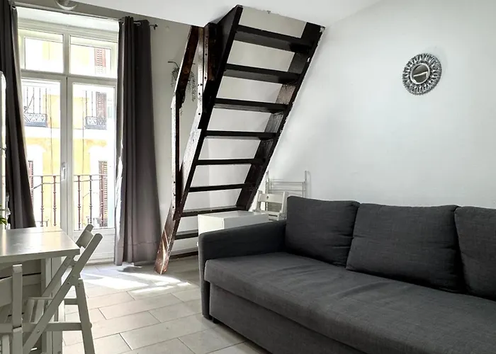 Acogedor Exterior Con Balcon En El Barrio De Chueca, Gran Via Con Aire Acondicionado